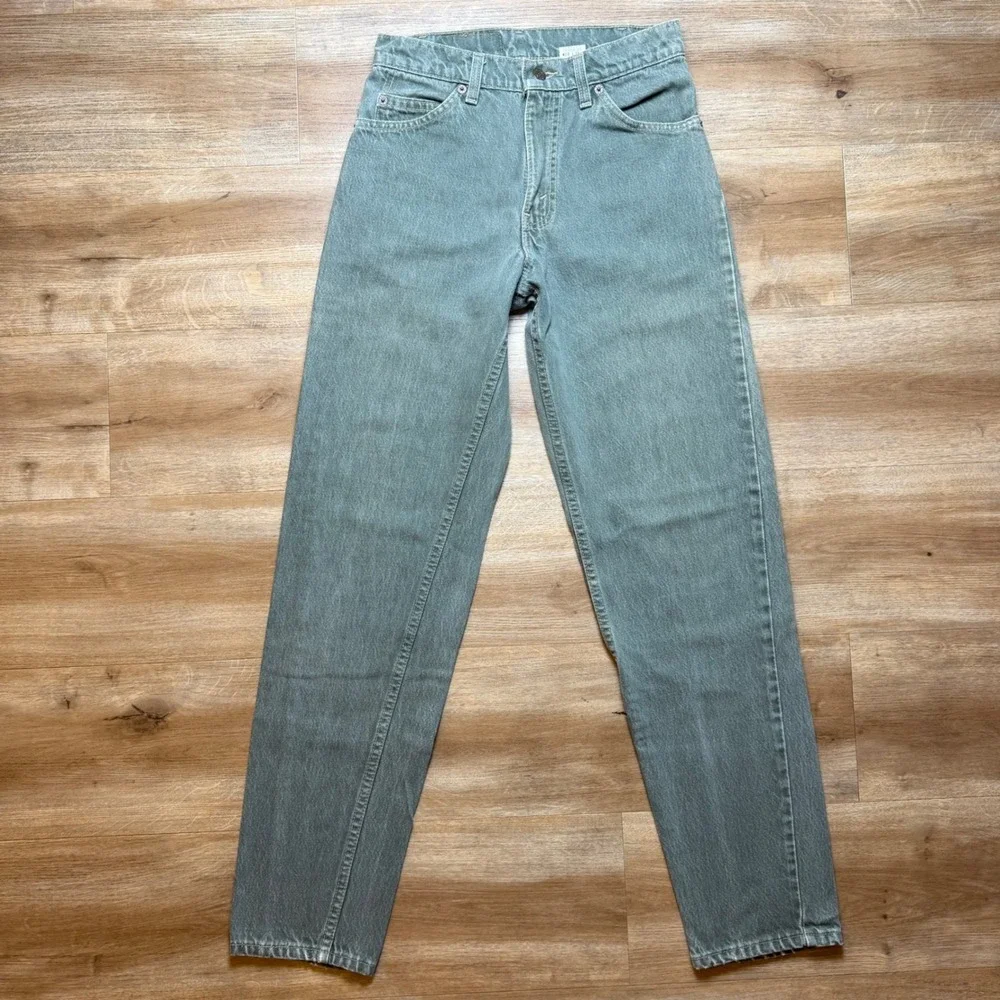 Vintage Levi's 550 Jeans Men 28x32 Green Relaxed Fit Tapered Leg Made in USA 90s